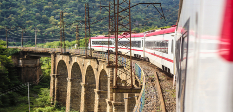  Scenic Train Rides: Unforgettable Rail Travel Experiences