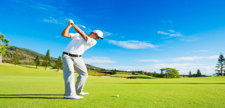  Mastering the Perfect Golf Swing: Tips from Professional Golfers